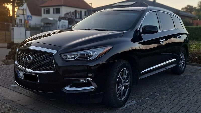 Schwarz Gebraucht 2017 Infiniti QX60 Kombi | 19.000 € - Bild 1/4