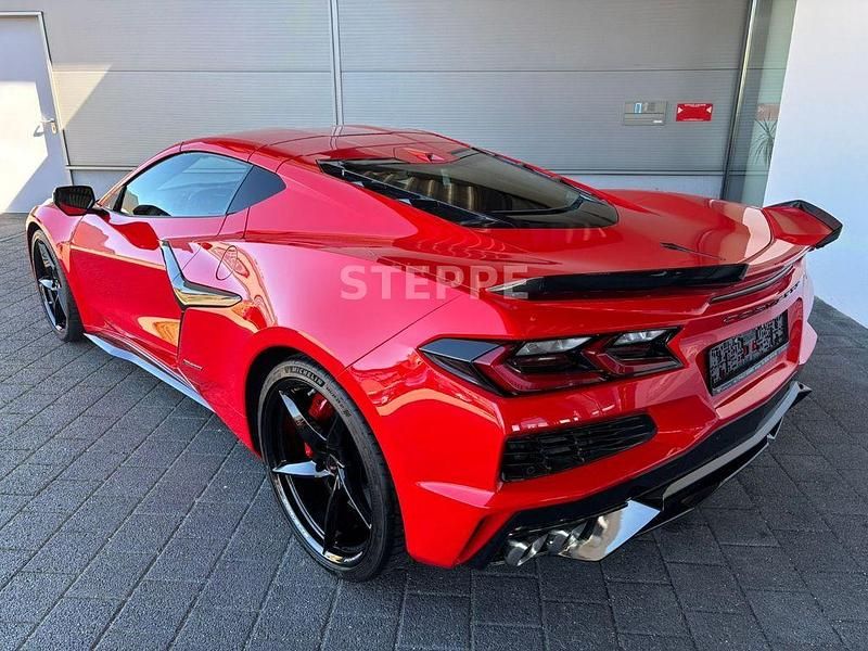 Neu Corvette C8 644 PS (473 kW) 2025 Torch red (gkz) Coupé