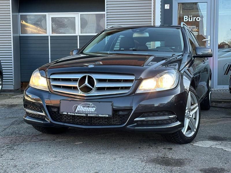 Gebraucht Mercedes C200 Edition 184 PS (135 kW) 2013 Schwarz Kombi