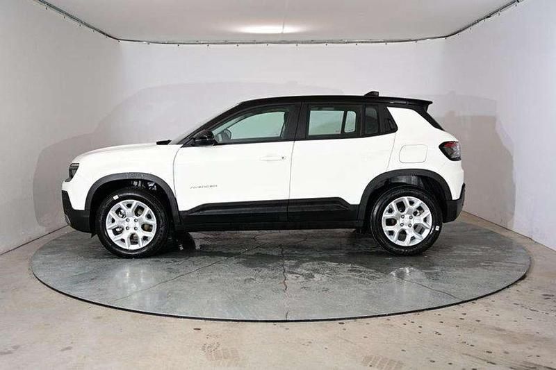 Gebraucht Jeep Avenger Altitude 101 PS (74 kW) 2024 Snow white (dach in volcano black) SUV