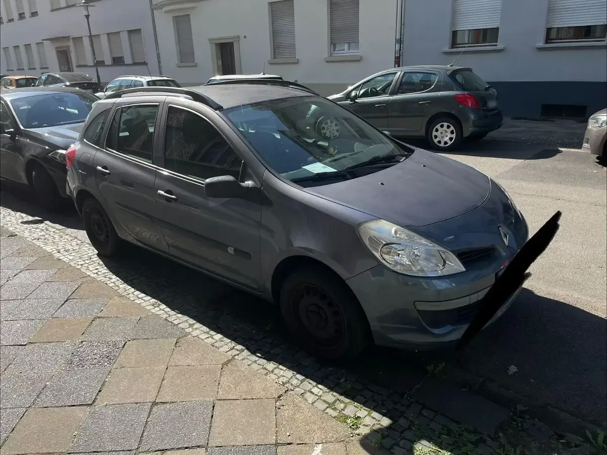 Gebraucht Renault Clio GrandTour Expression 68 PS (50 kW) 2009 Grau Kombi