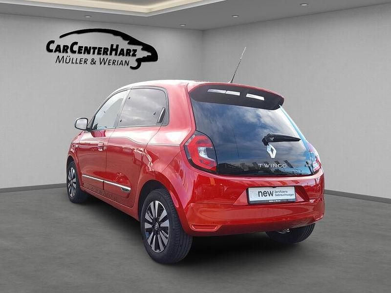 Second-hand Renault Twingo 60 kW (82 CP) 2023 Roșu Hatchback