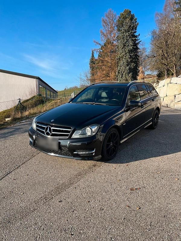Gebraucht Mercedes C250 204 PS (150 kW) 2013 Schwarz Kombi