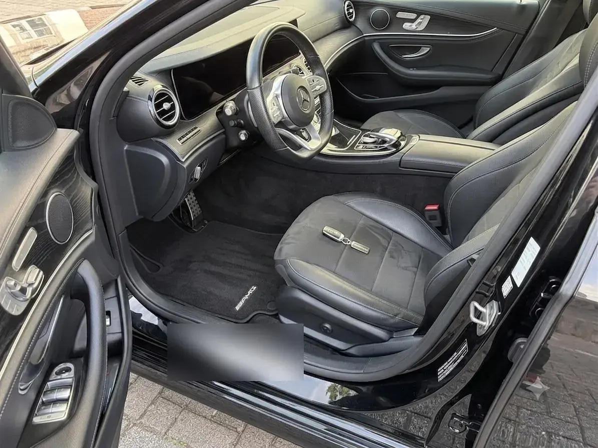 Gebraucht Mercedes E400 AMG line 340 PS (250 kW) 2019 Schwarz Kombi