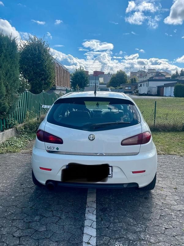 Gebraucht 2009 Alfa Romeo 147 Kleinwagen | 3.999 € - Bild 1/4