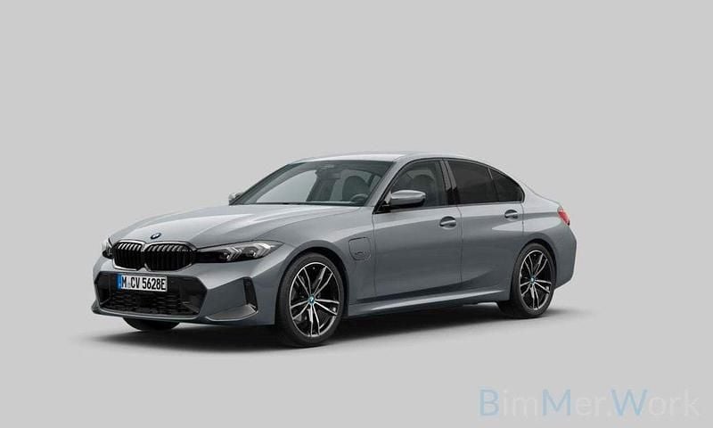 Skyscraper grau metalliccschwarz Gebraucht 2022 BMW 330e M Sport Limousine | 39.999 € (Etwas zu teuer) - Bild 1/2