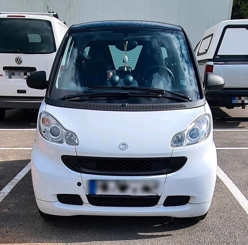 Weiß Gebraucht 2011 Smart ForTwo Coupé Kleinwagen | 4.999 € (Fairer Preis) - Bild 1/4