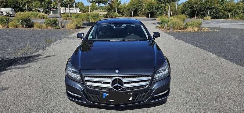 Grau Gebraucht 2014 Mercedes CLS350 Coupé | 19.900 € (Guter Preis) - Bild 1/4