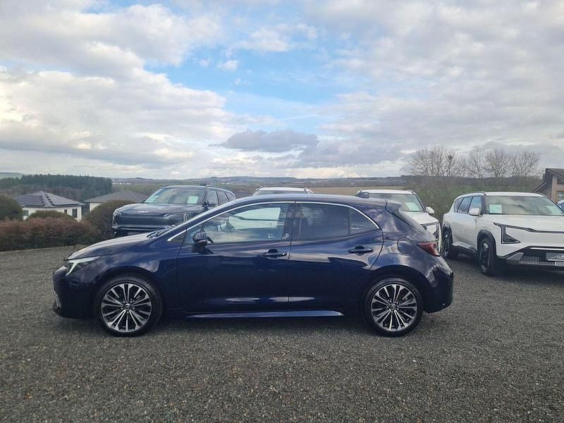 Gebraucht Toyota Corolla Team 140 PS (102 kW) 2023 Blau Limousine
