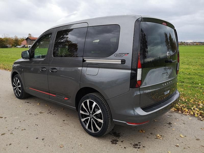 Neu VW Caddy Edition 122 PS (89 kW) 2025 Mojavebeige metallic Van / Kleinbus