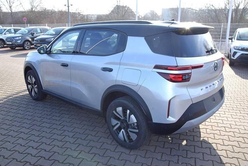 Neu Opel Frontera 145 PS (106 kW) 2025 Silber SUV