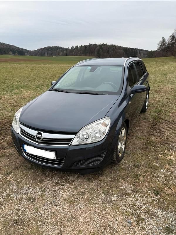 Gebraucht Opel Astra 116 PS (85 kW) 2007 Grau Kombi
