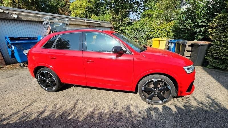 Rot Gebraucht 2017 Audi RS Q3 Performance SUV | 31.000 € (Fairer Preis) - Bild 1/4