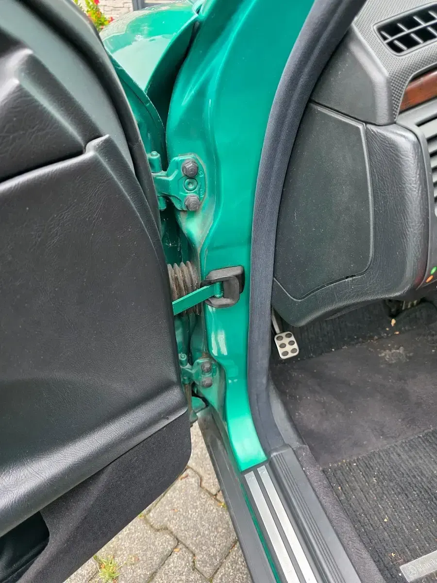 Gebraucht Mercedes E240 170 PS (125 kW) 1998 Grün Kombi