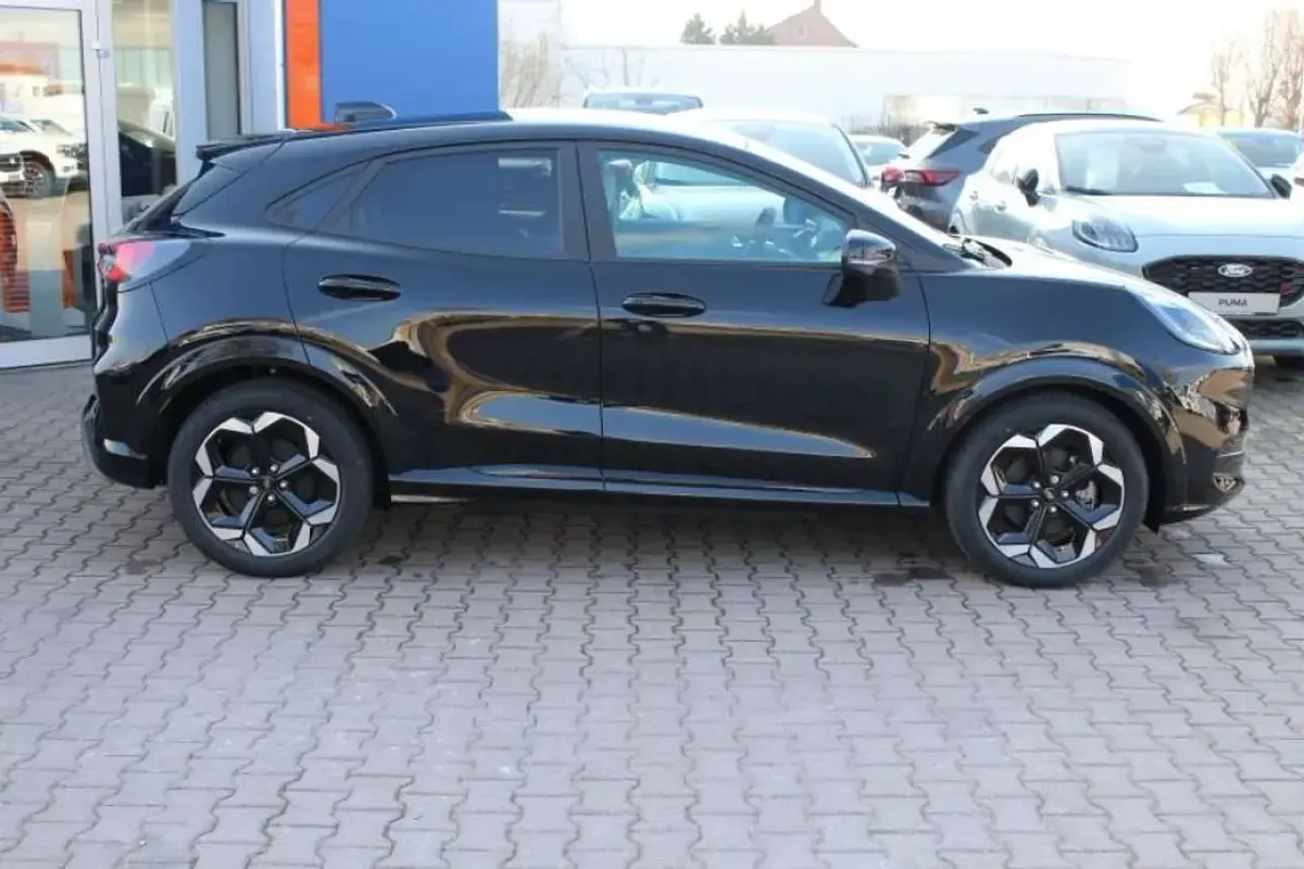Nowe Ford Puma Gen-E Premium 122 kW (167 KM) 2026 Czarny SUV