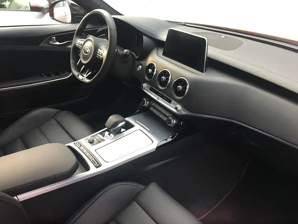 Gebraucht Kia Stinger GT 366 PS (269 kW) 2019 Rot Kleinwagen
