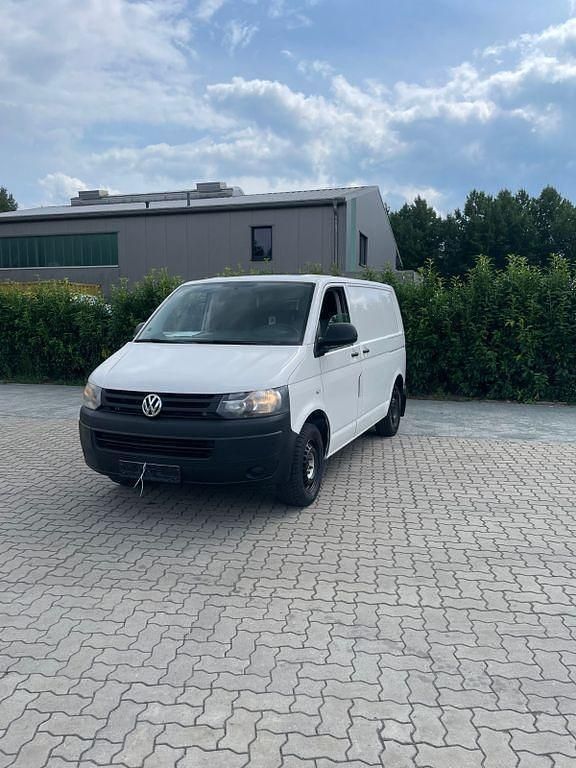 Weiß Gebraucht 2014 VW T5 Van | 10.900 € (Guter Preis) - Bild 1/4