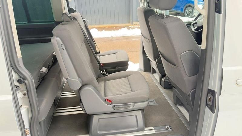 Gebraucht VW Multivan 129 PS (94 kW) 2008 Silber Van