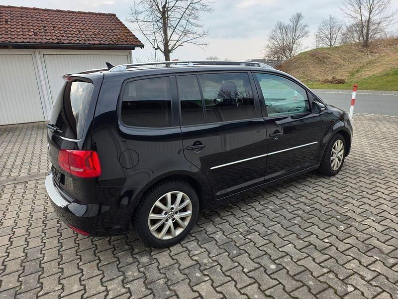 Gebraucht VW Touran Highline 140 PS (102 kW) 2012 Schwarz Van / Kleinbus
