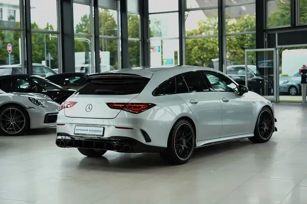 Gebraucht Mercedes CLA45 AMG AMG 421 PS (309 kW) 2022 Iridiumsilber  metalliclack Coupé