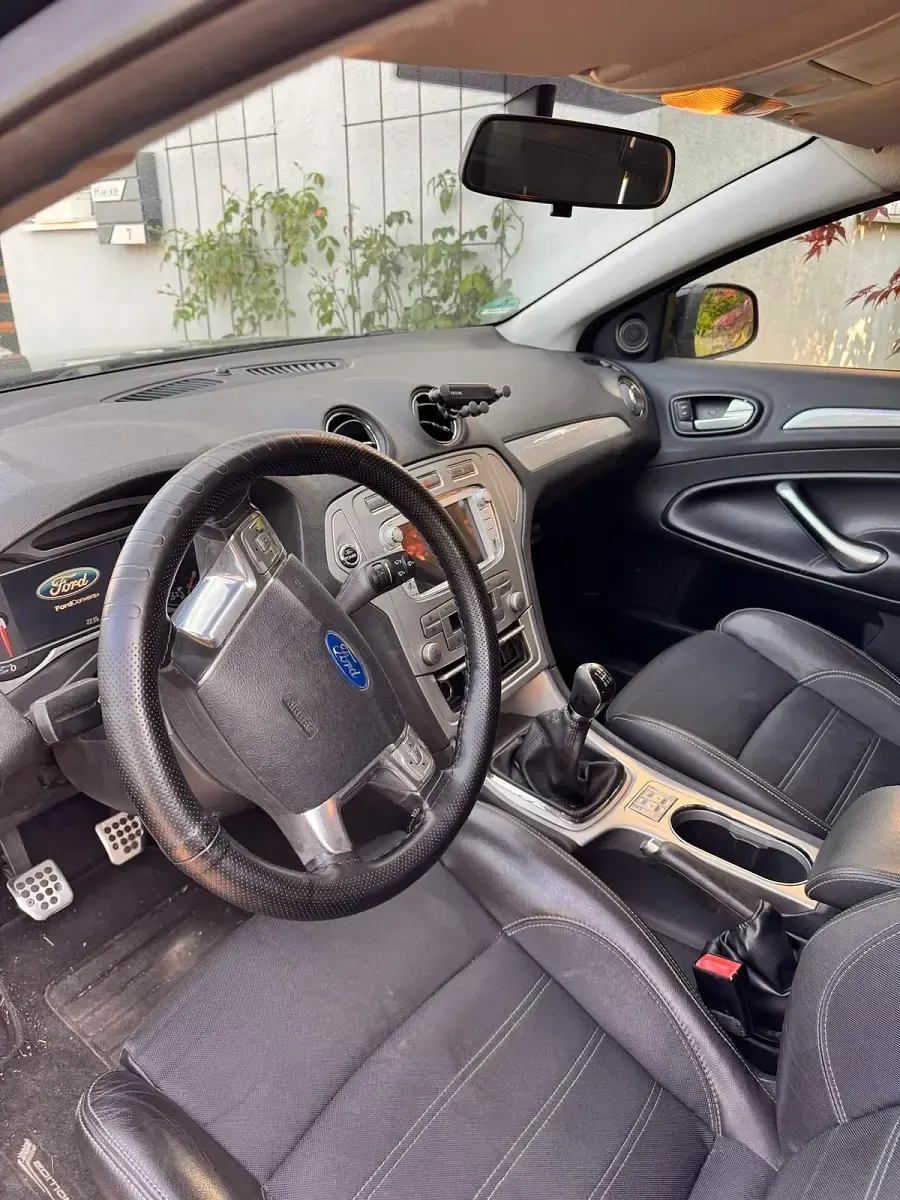 Gebraucht Ford Mondeo 160 PS (117 kW) 2010 Schwarz Kombi