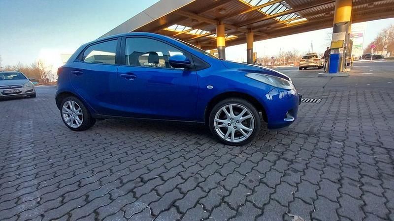 Gebraucht Mazda 2 75 PS (55 kW) 2009 Limousine
