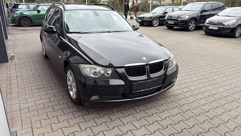 Gebraucht BMW 318 143 PS (105 kW) 2007 Schwarz Kombi