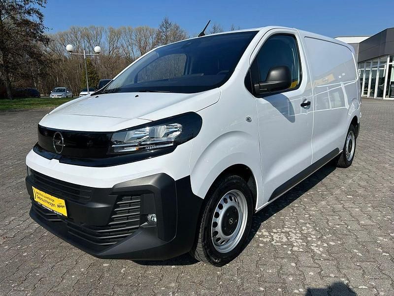 Gebraucht Opel Vivaro 144 PS (105 kW) 2024 Kaolin weiß Van / Kleinbus