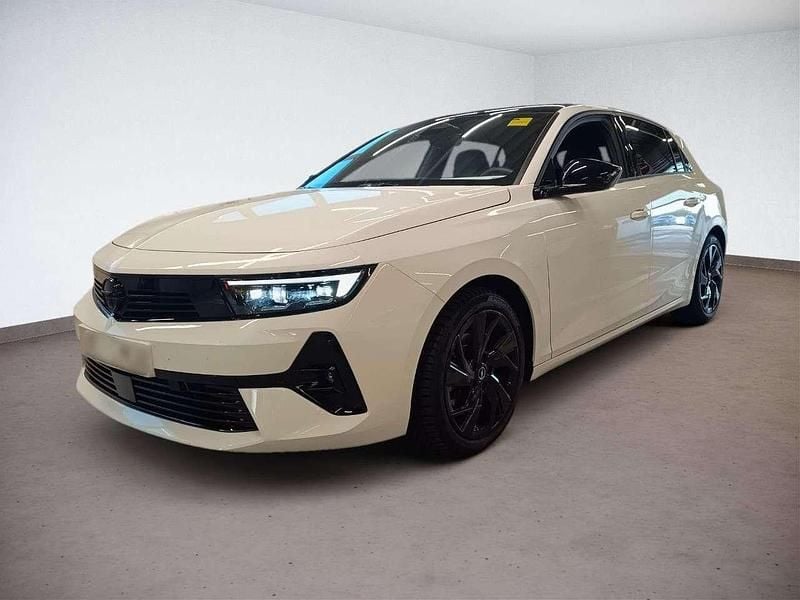 Gebraucht Opel Astra Ultimate 131 PS (96 kW) 2024 Weiß Limousine