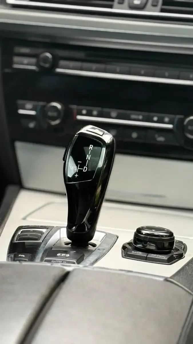 Gebraucht BMW 730 M Sport 245 PS (180 kW) 2010 Schwarz Limousine