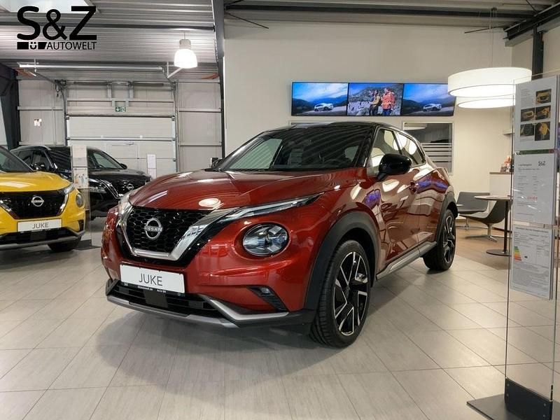 Fuji sunset red Neu 2025 Nissan Juke 360º SUV | 38.350 € - Bild 1/4