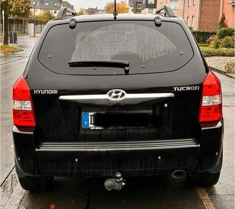 Gebraucht Hyundai Tucson 141 PS (103 kW) 2006 Schwarz SUV