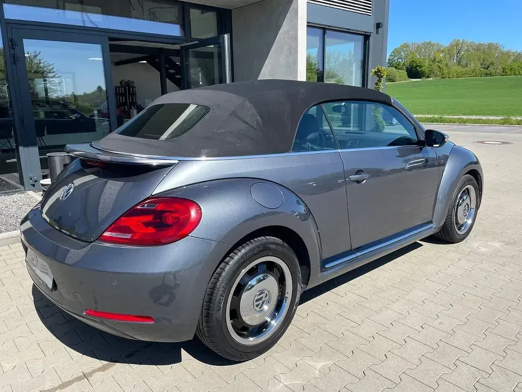 Gebraucht VW Beetle Cabriolet Sport 150 PS (110 kW) 2016 Grau Cabrio