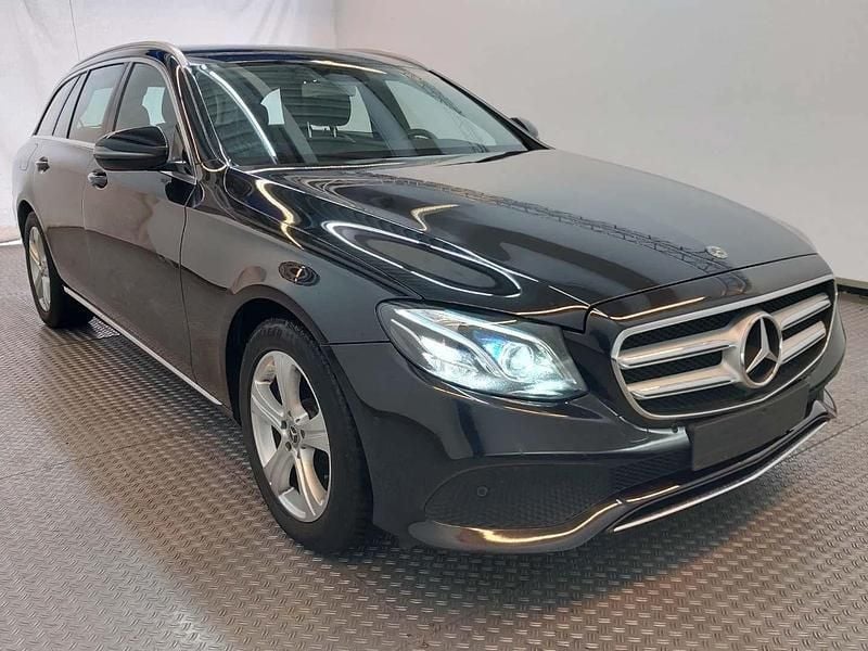Gebraucht Mercedes E200 Avantgarde 184 PS (135 kW) 2017 Schwarz Kombi