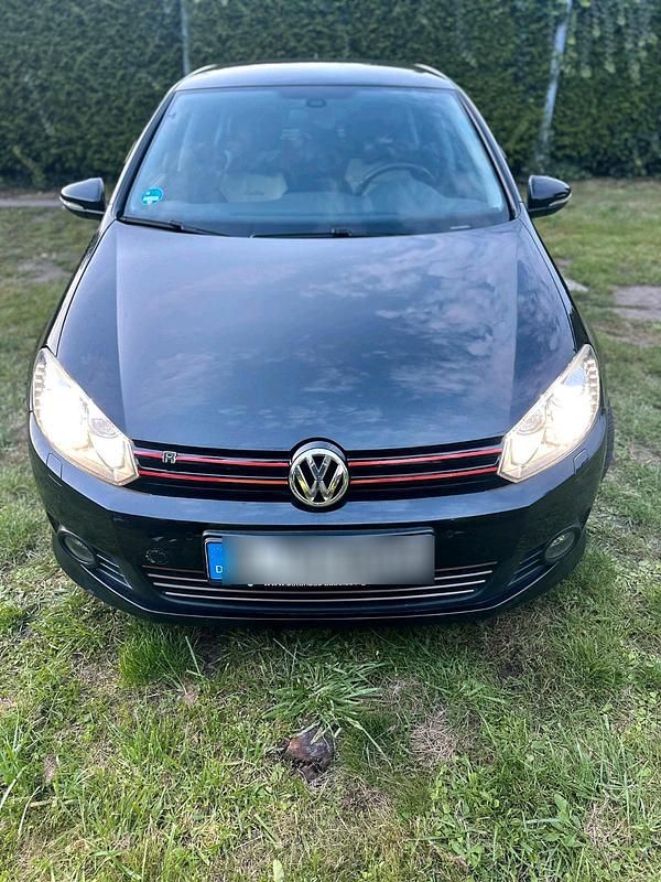 Schwarz Gebraucht 2011 VW Golf VI R-line Kleinwagen | 7.500 € (Teuer) - Bild 1/4