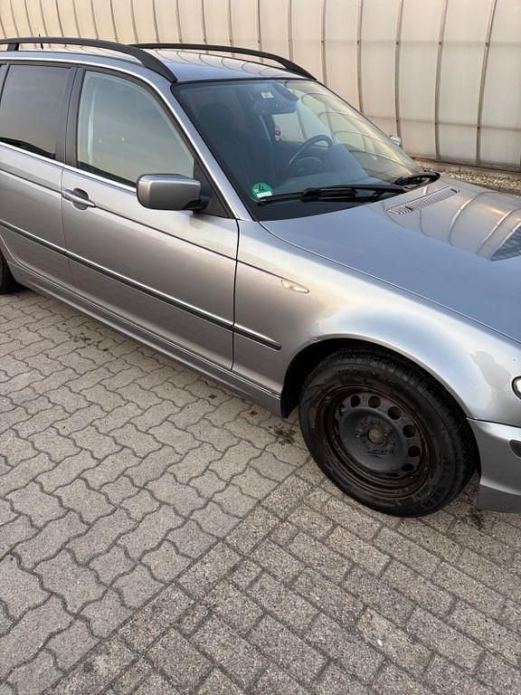 Gebraucht BMW 318 116 PS (85 kW) 2005 Andere farben Kombi