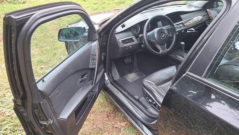 Gebraucht BMW 530 218 PS (160 kW) 2004 Schwarz Limousine