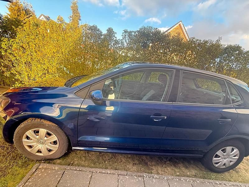 Gebraucht VW Polo 60 PS (44 kW) 2010 Blau Kleinwagen