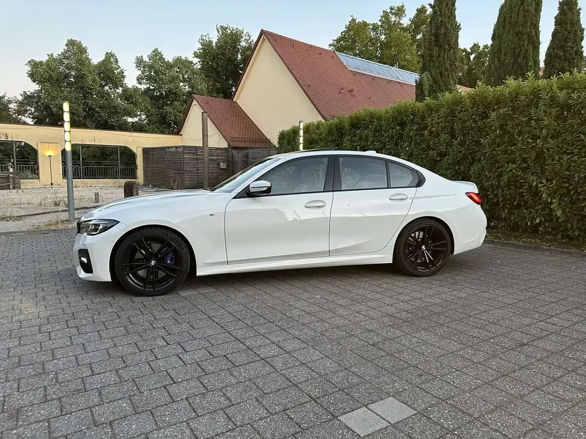 Gebraucht BMW 330 M Sport 258 PS (189 kW) 2022 Limousine