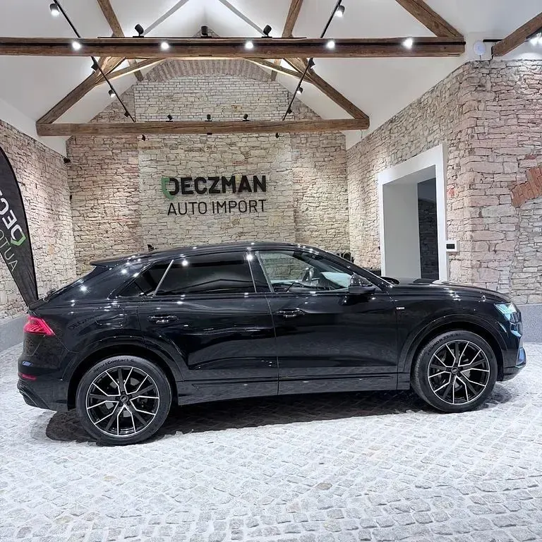 Gebraucht Audi Q8 Sport 286 PS (210 kW) 2023 Schwarz SUV