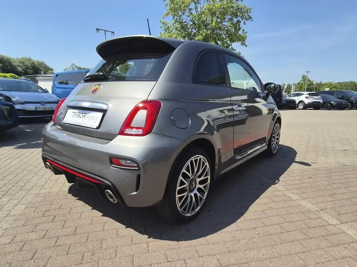 Gebraucht Abarth 595 145 PS (106 kW) 2021 Pompei grau metallic Coupé