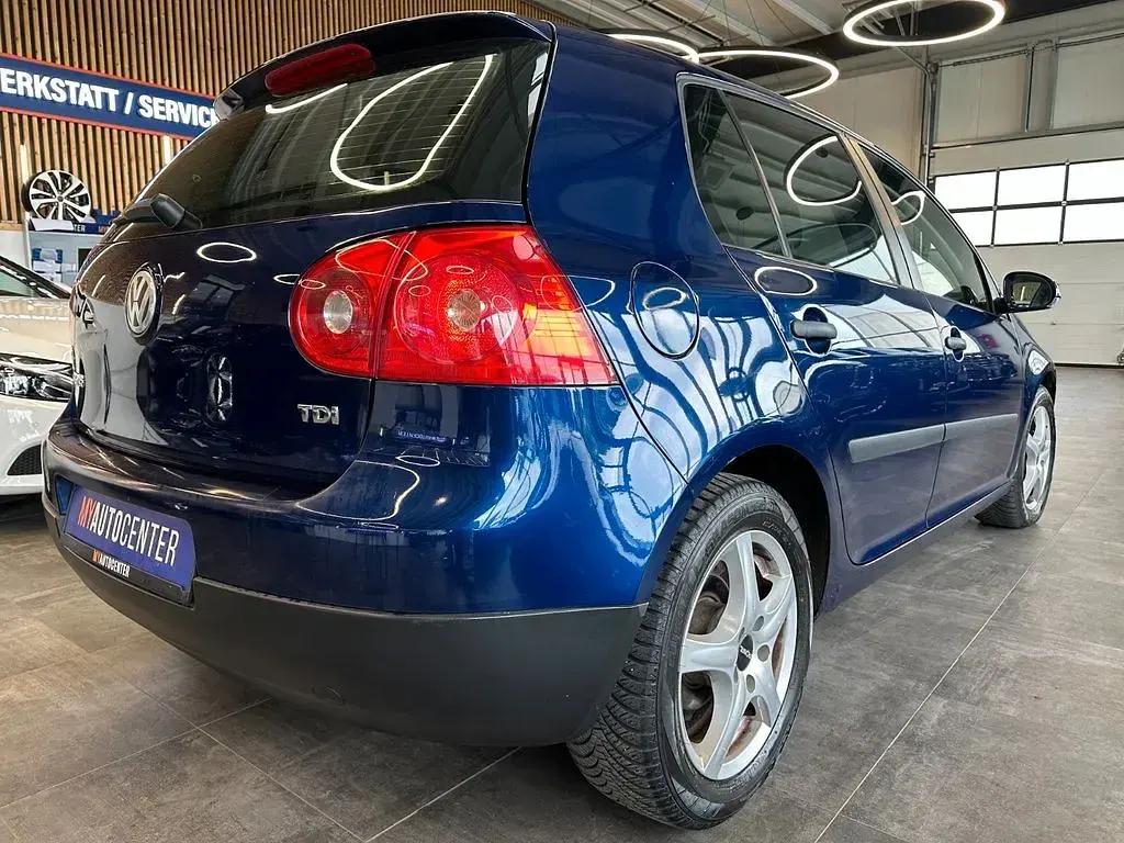 Gebraucht VW Golf IV Trendline 105 PS (77 kW) 2005 Blau Limousine