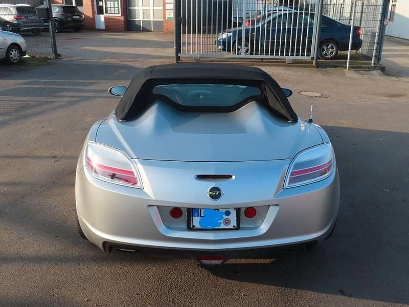 Gebraucht Opel GT 314 PS (230 kW) 2009 Silber Cabrio