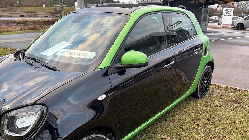Schwarz Gebraucht 2018 Smart ForFour Electric Drive Prime Kleinwagen | 8.200 € (Fairer Preis) - Bild 1/4