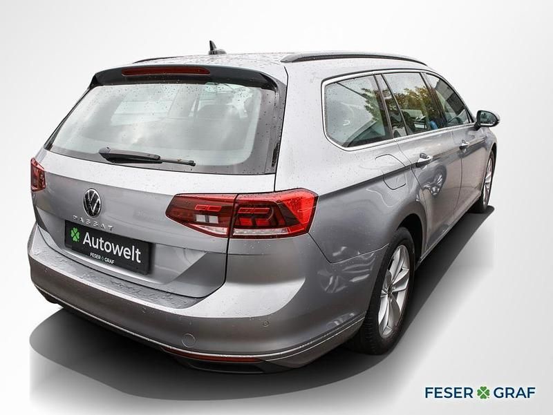 Gebraucht VW Passat Business 200 PS (147 kW) 2022 Pyritsilber metallic Kombi