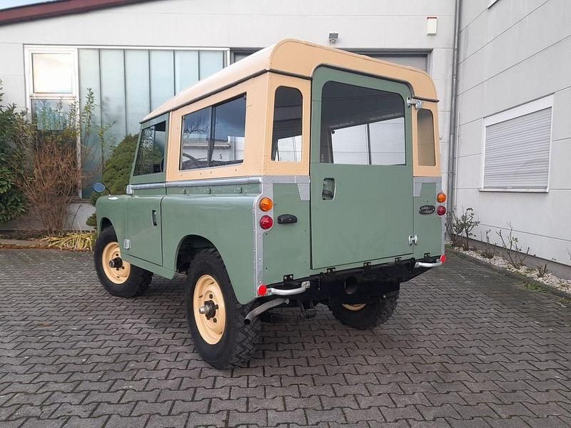 Gebraucht Land Rover 88 69 PS (50 kW) 1974 Grün SUV