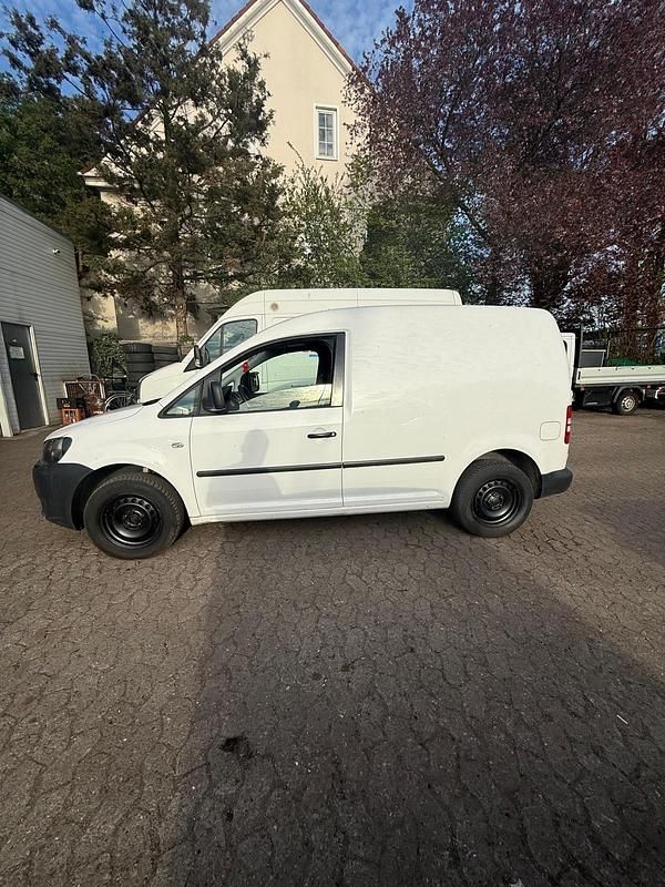 Second-hand VW Caddy 105 CP (77 kW) 2013 Alb Monovolum