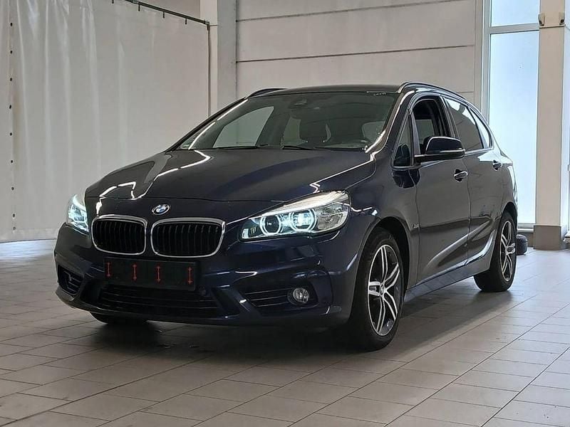 Blau Gebraucht 2016 BMW 216 Active Tourer Sport Line Van / Kleinbus | 12.900 € (Etwas zu teuer) - Bild 1/4