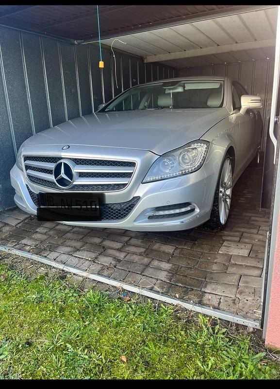 Silber Gebraucht 2012 Mercedes CLS350 Coupé | 21.000 € (Etwas zu teuer) - Bild 1/4