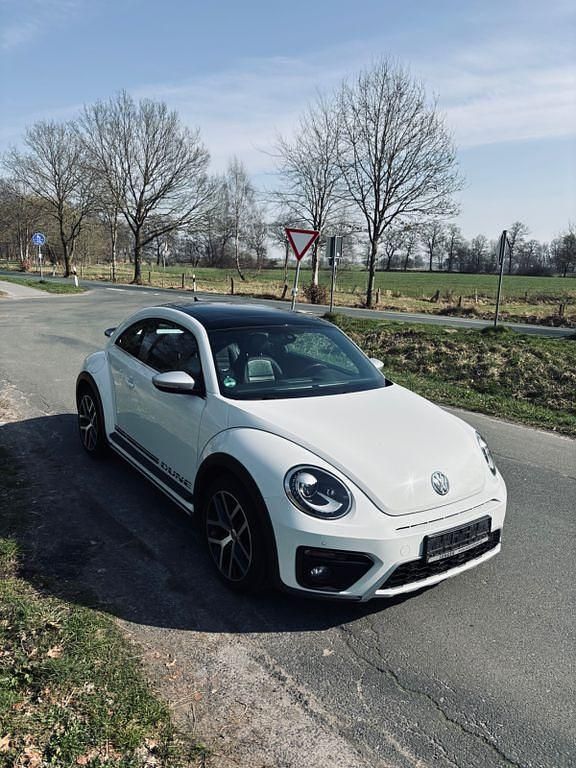 Gebraucht VW Beetle Dune 150 PS (110 kW) 2016 Weiß Kleinwagen